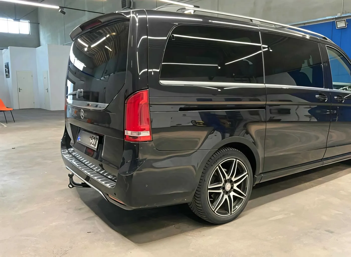 Mercedes-Benz V-Class Avantgarde · AMG · Techo · 4MATIC · L2 · foto 3
