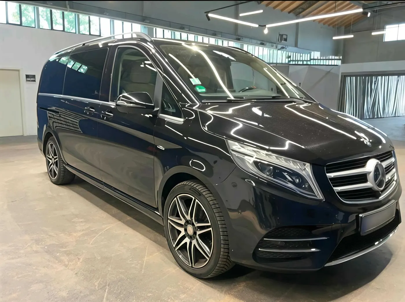 Mercedes-Benz V-Class Avantgarde · AMG · Techo · 4MATIC · L2 · foto 4
