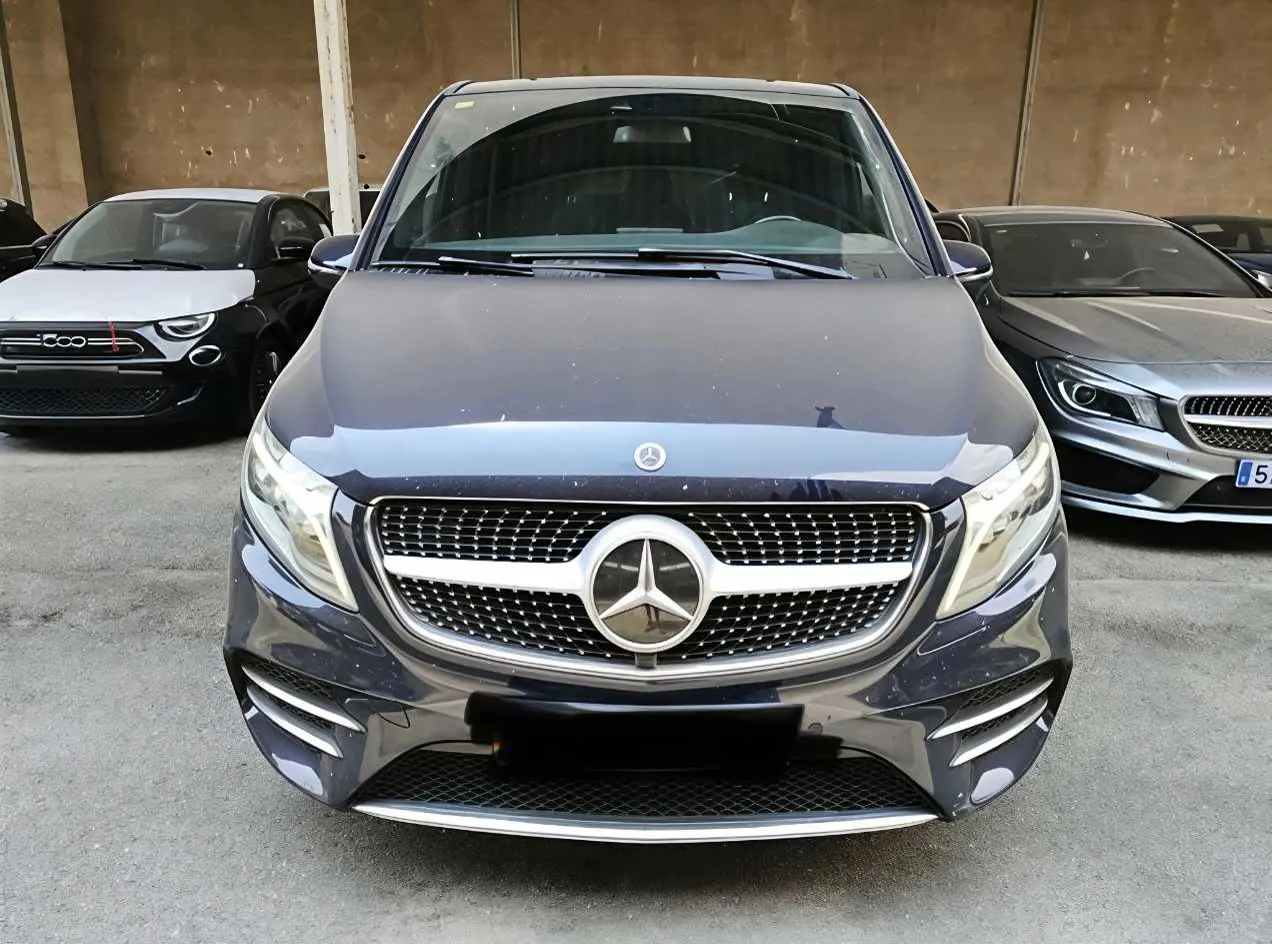 Mercedes-Benz V-Class AMG 250d Larga · 7 plazas · foto 2