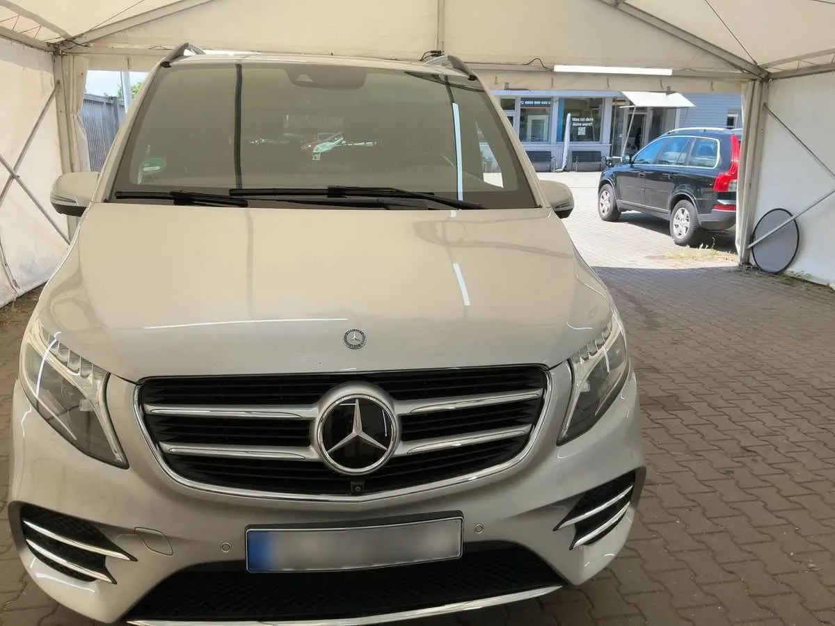 Mercedes-Benz V-Class Avantgarde · AMG · 4MATIC · foto 5