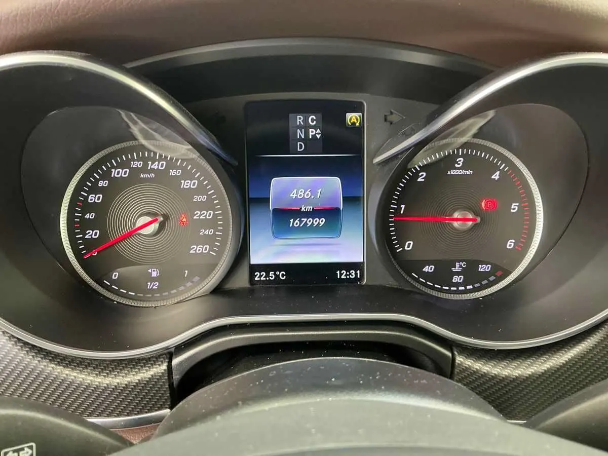 Mercedes-Benz V-Class Avantgarde · AMG · 4MATIC · foto 7