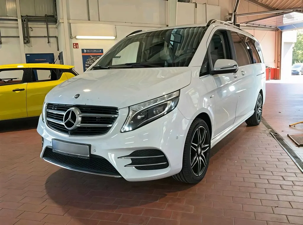Mercedes-Benz V-Class AMG · Avantgarde · Techo · 4MATIC