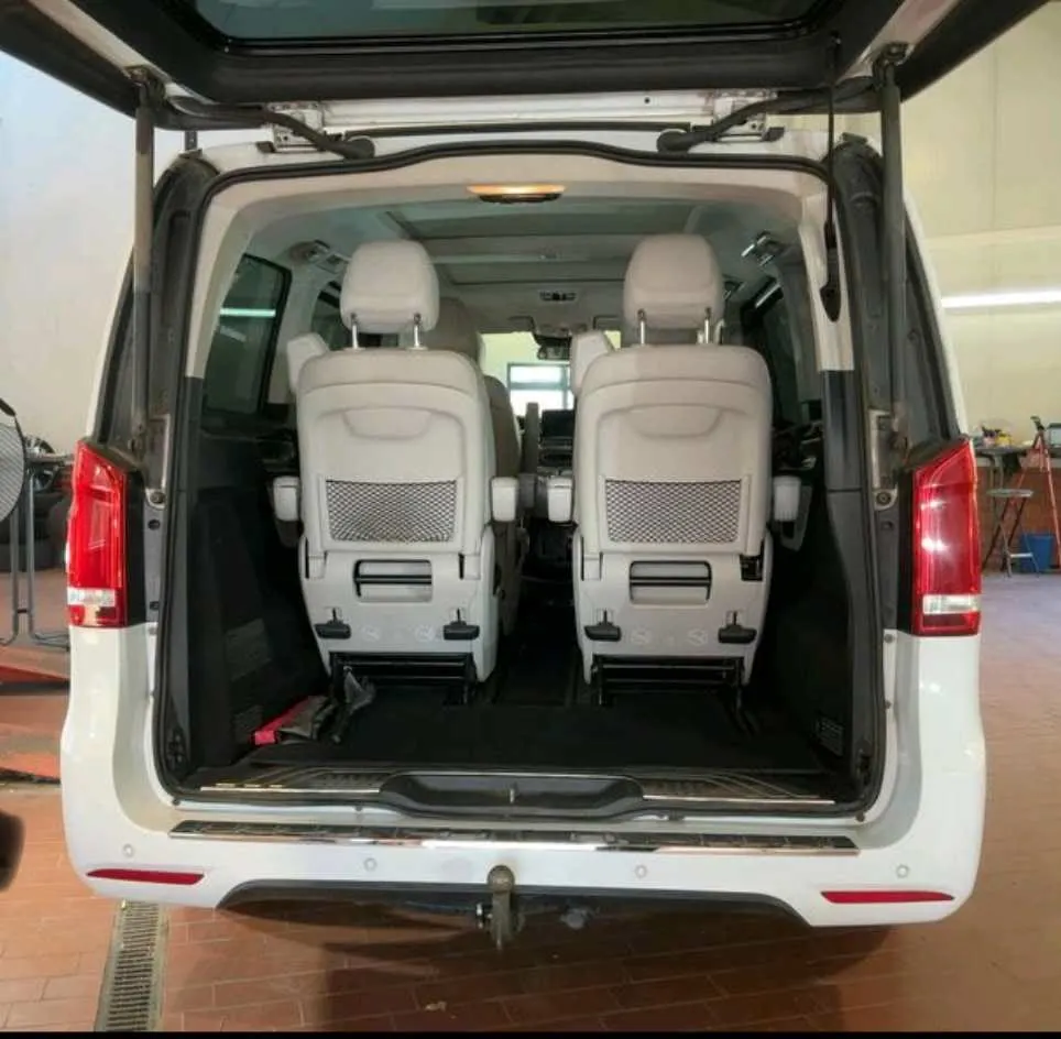 Mercedes-Benz V-Class AMG · Avantgarde · Techo · 4MATIC · foto 9