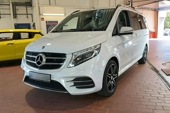 Mercedes-Benz V-Class AMG · Avantgarde · Techo · 4MATIC