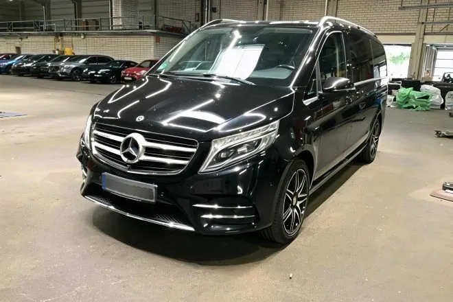 Mercedes-Benz V-Class V250 Avantgarde · AMG · Larga 6 plazas