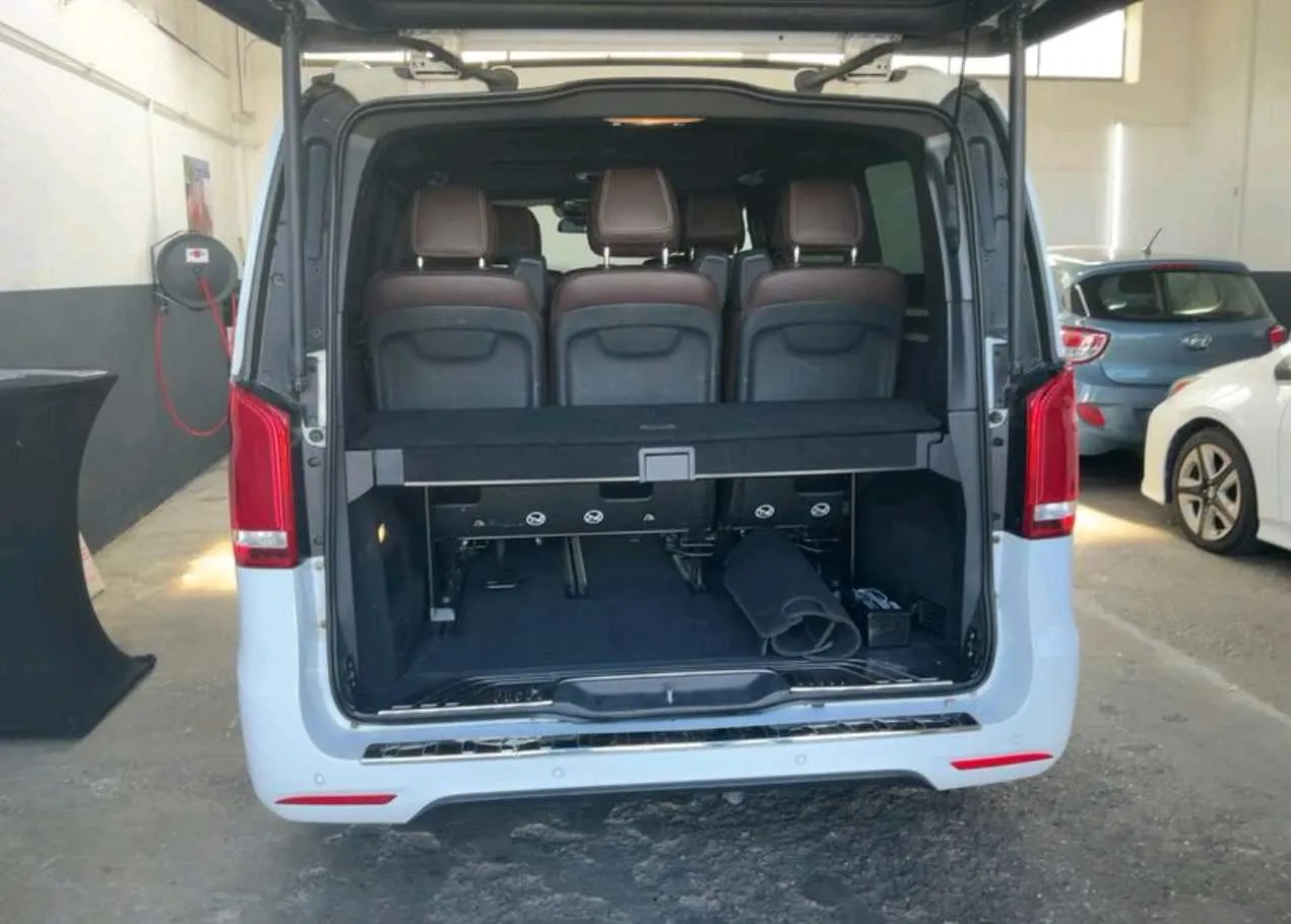 Mercedes-Benz V-Class AMG · Avantgarde Larga · Techo · 4MATIC · foto 6