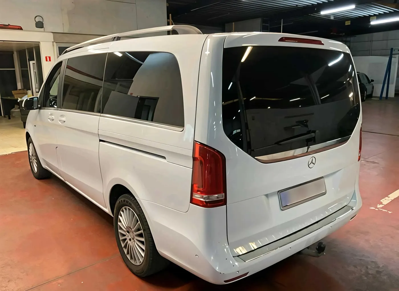 Mercedes-Benz V-Class Avantgarde · foto 2