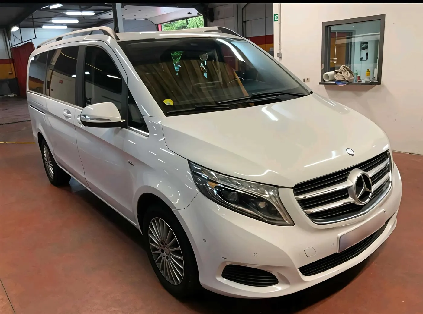 Mercedes-Benz V-Class Avantgarde · foto 4