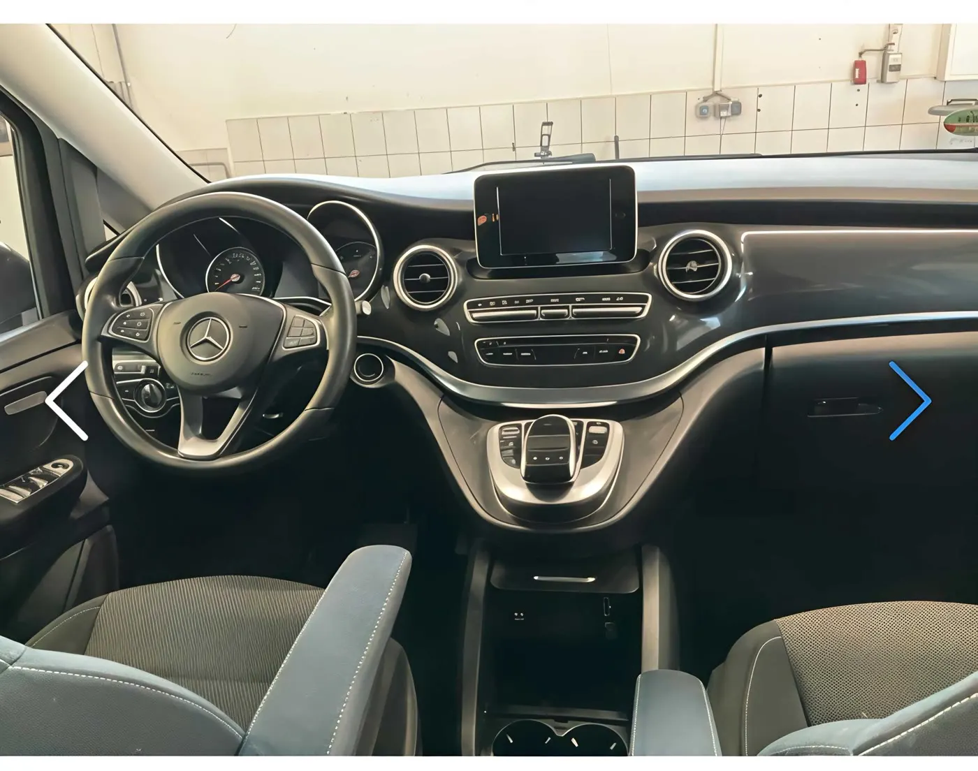 Mercedes-Benz V-Class Larga · 6 plazas · foto 5