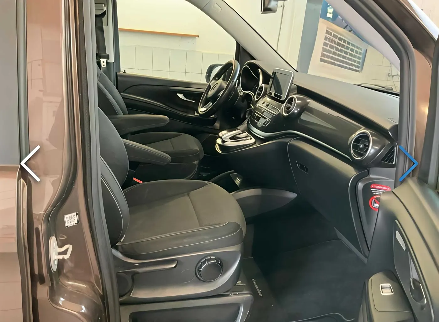 Mercedes-Benz V-Class Larga · 6 plazas · foto 8