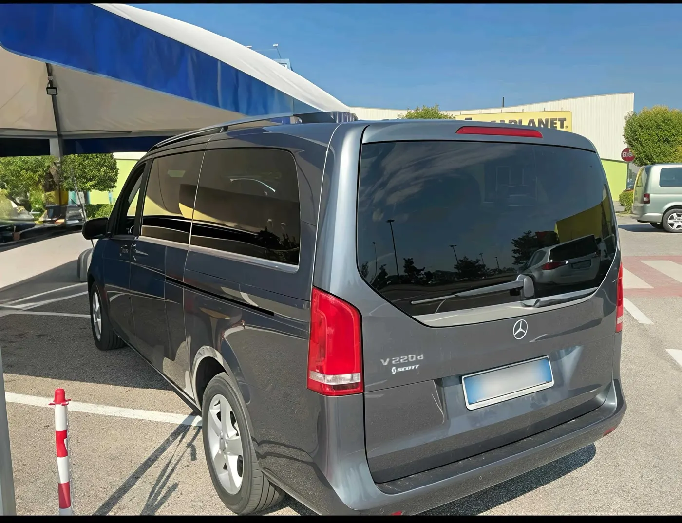 Mercedes-Benz V-Class Avantgarde Larga · 7 plazas · foto 2