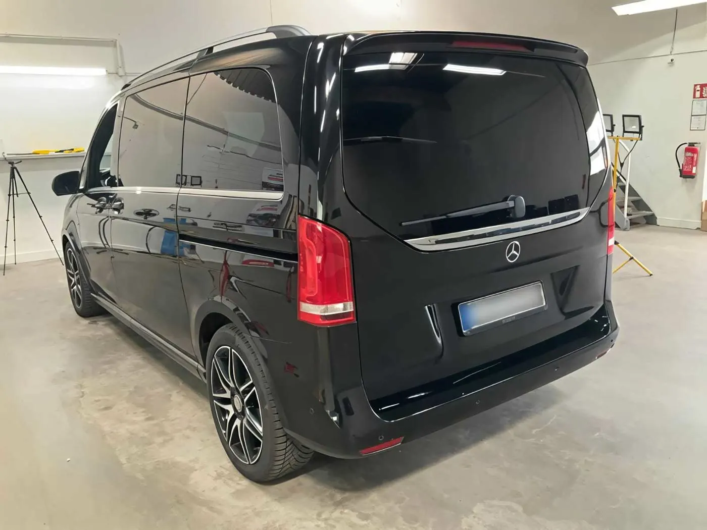 Mercedes-Benz V-Class Avantgarde · AMG · Kompakt · foto 2