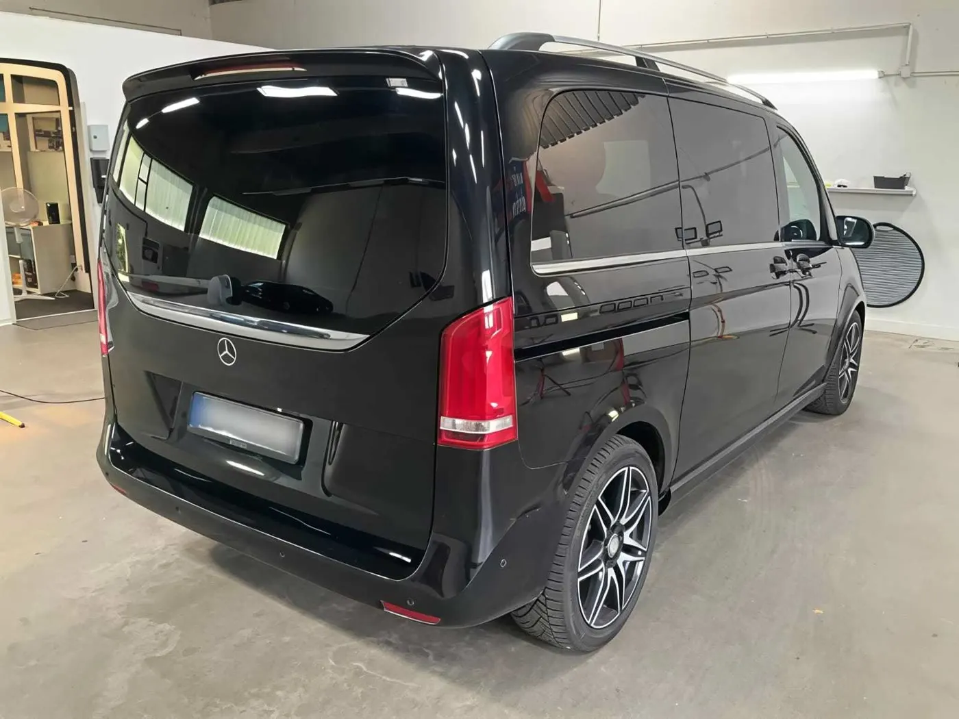 Mercedes-Benz V-Class Avantgarde · AMG · Kompakt · foto 3