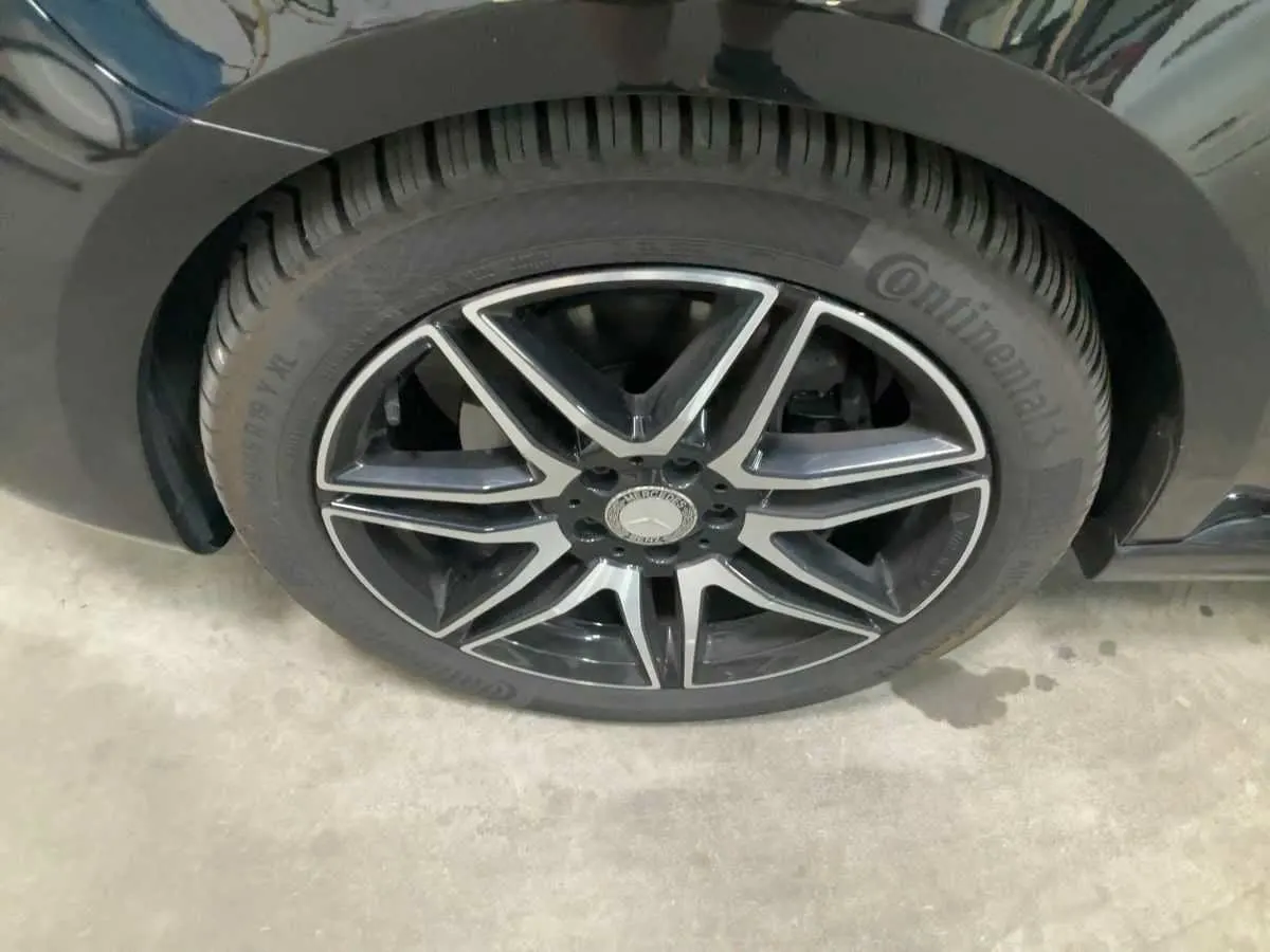 Mercedes-Benz V-Class Avantgarde · AMG · Kompakt · foto 6