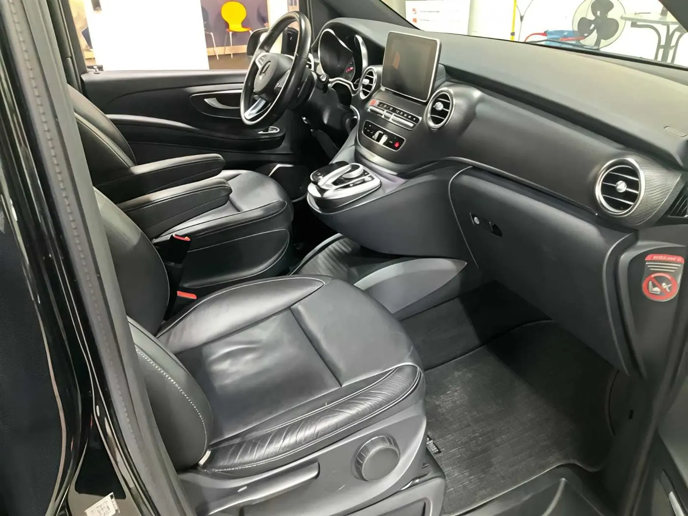Mercedes-Benz V-Class Avantgarde · AMG · Kompakt · foto 9