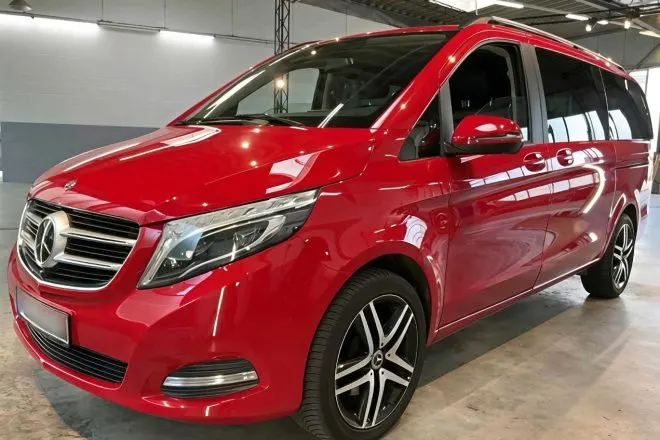 Mercedes-Benz V-Class Avantgarde 19" · 4MATIC