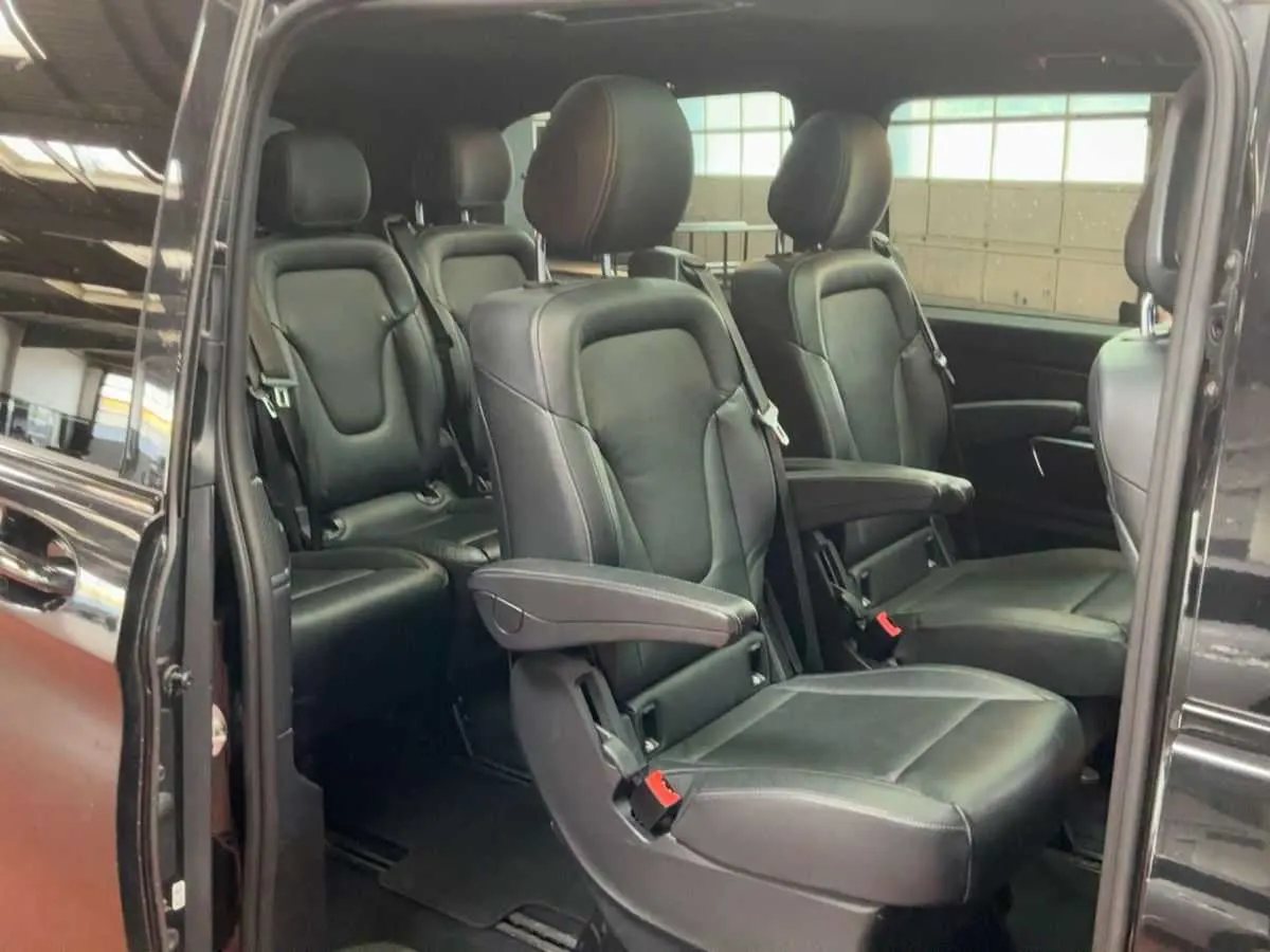 Mercedes-Benz V-Class Avantgarde · AMG · foto 8