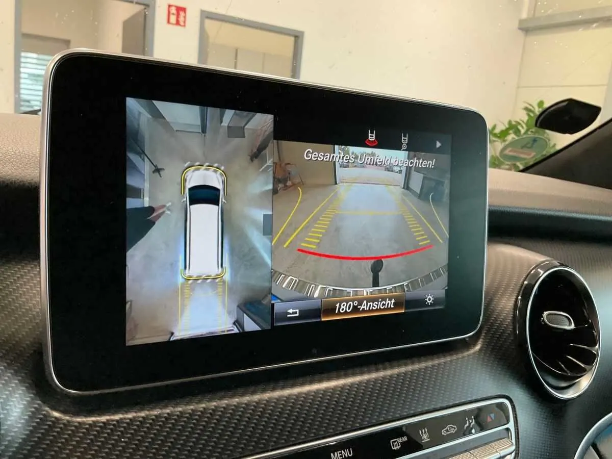 Mercedes-Benz V-Class Avantgarde · AMG · 4MATIC · Larga · foto 10