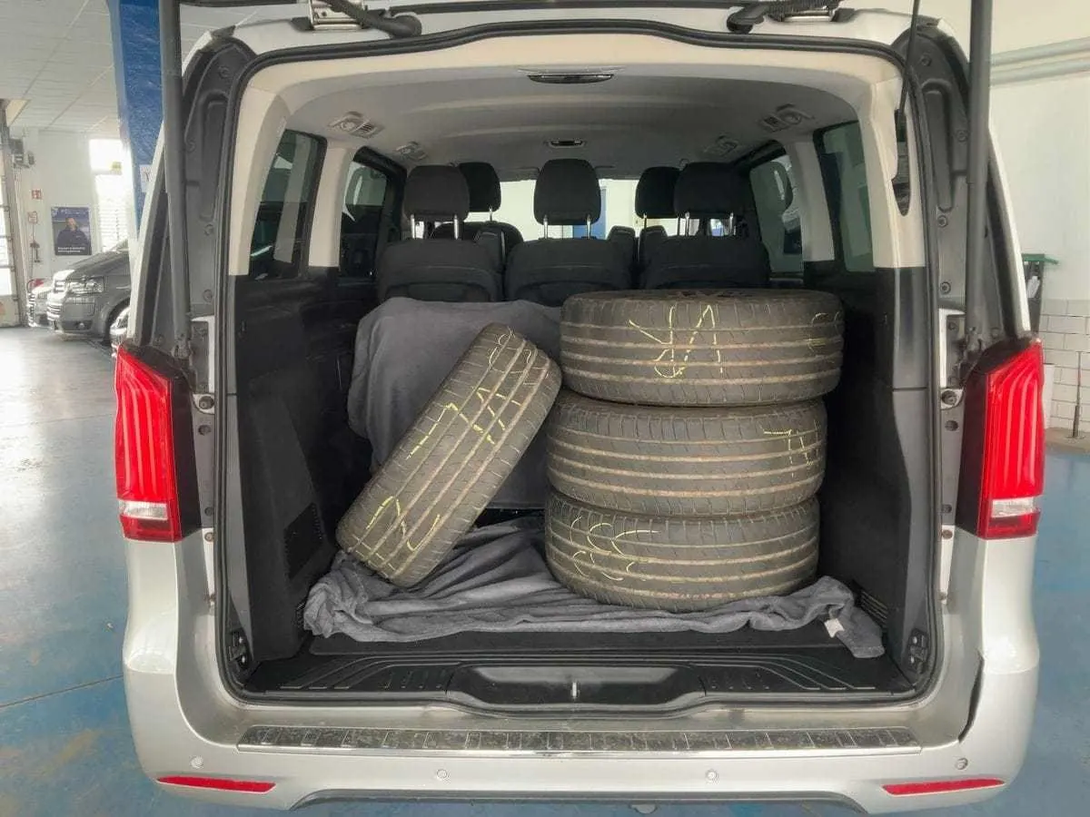 Mercedes-Benz V-Class AMG · 4MATIC · foto 6