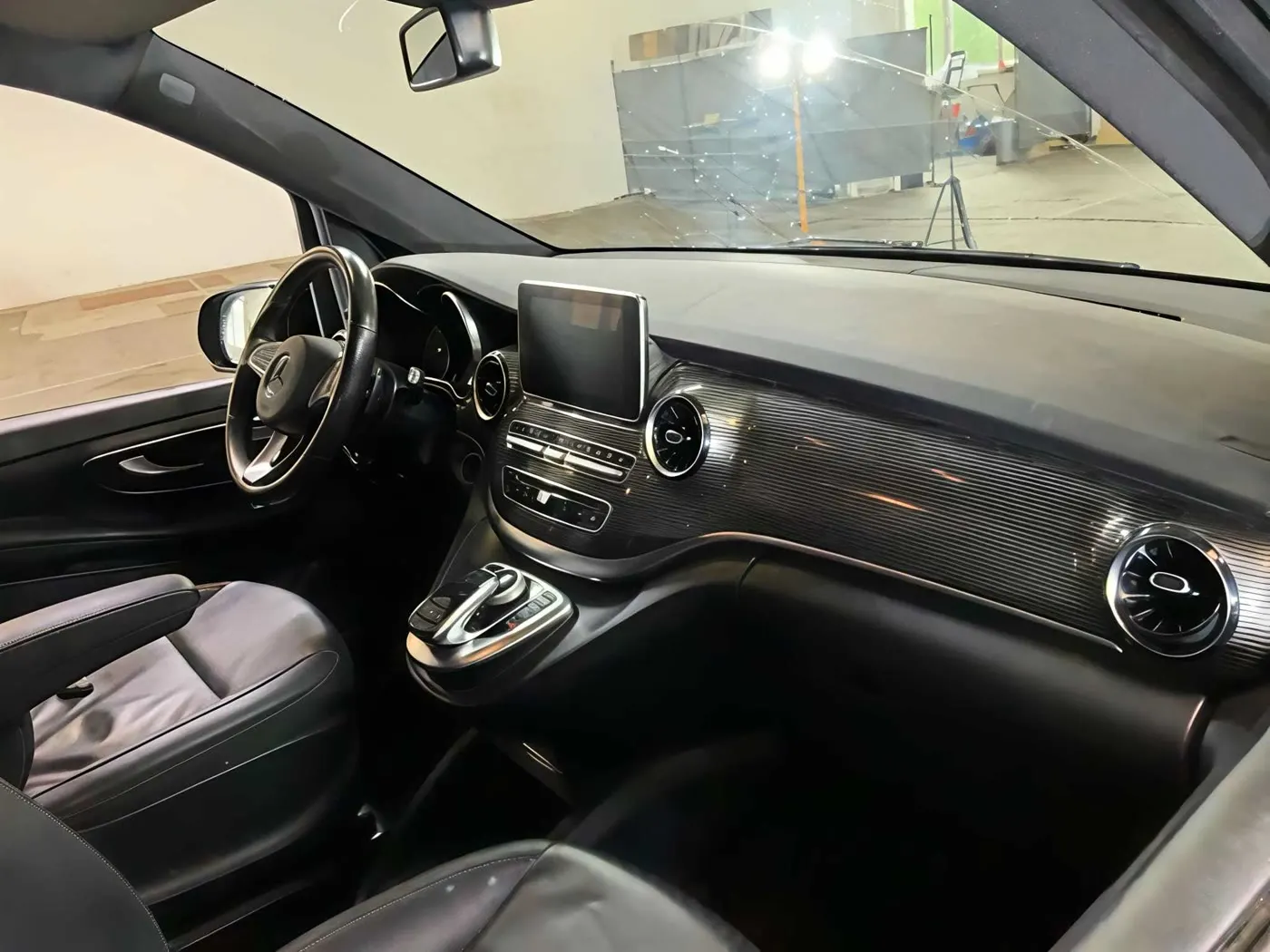Mercedes-Benz V-Class Avantgarde · 8 plazas · foto 5