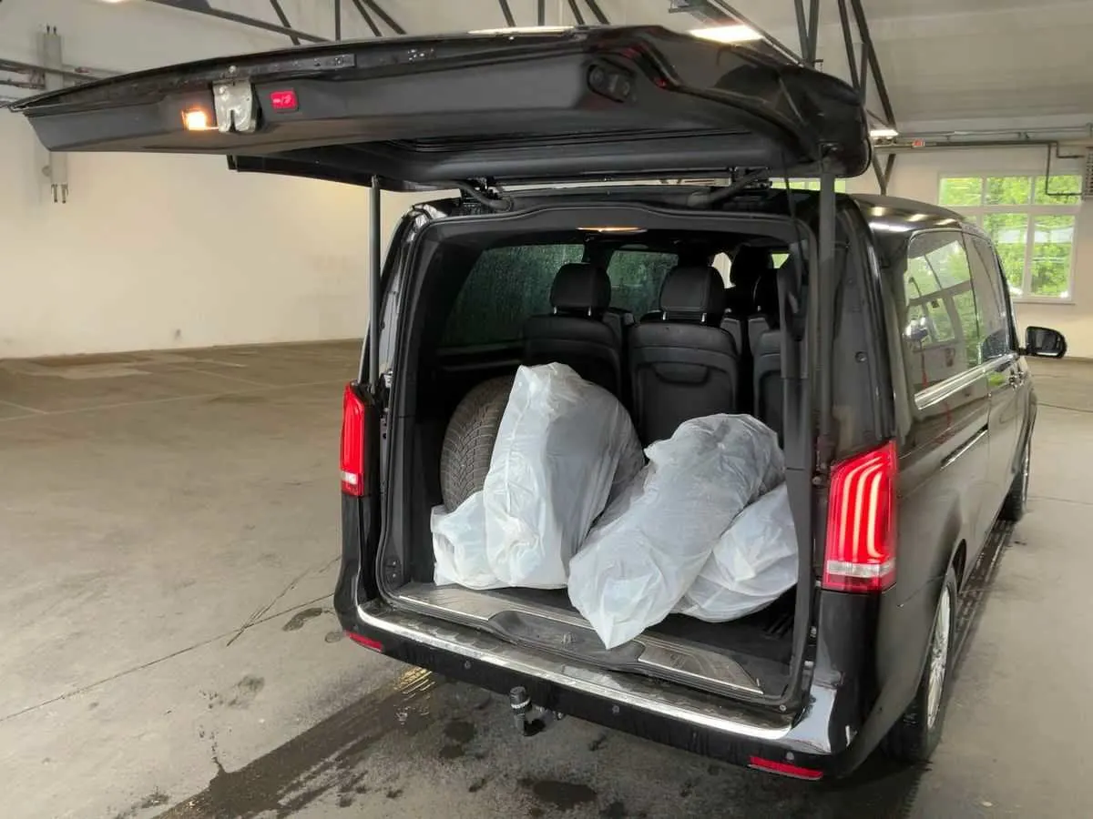 Mercedes-Benz V-Class Avantgarde · 8 plazas · foto 8