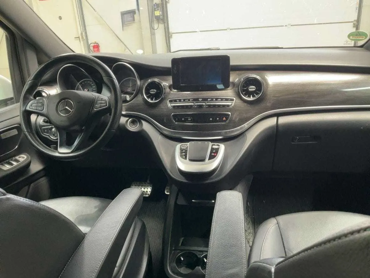 Mercedes-Benz V-Class Avantgarde · foto 5
