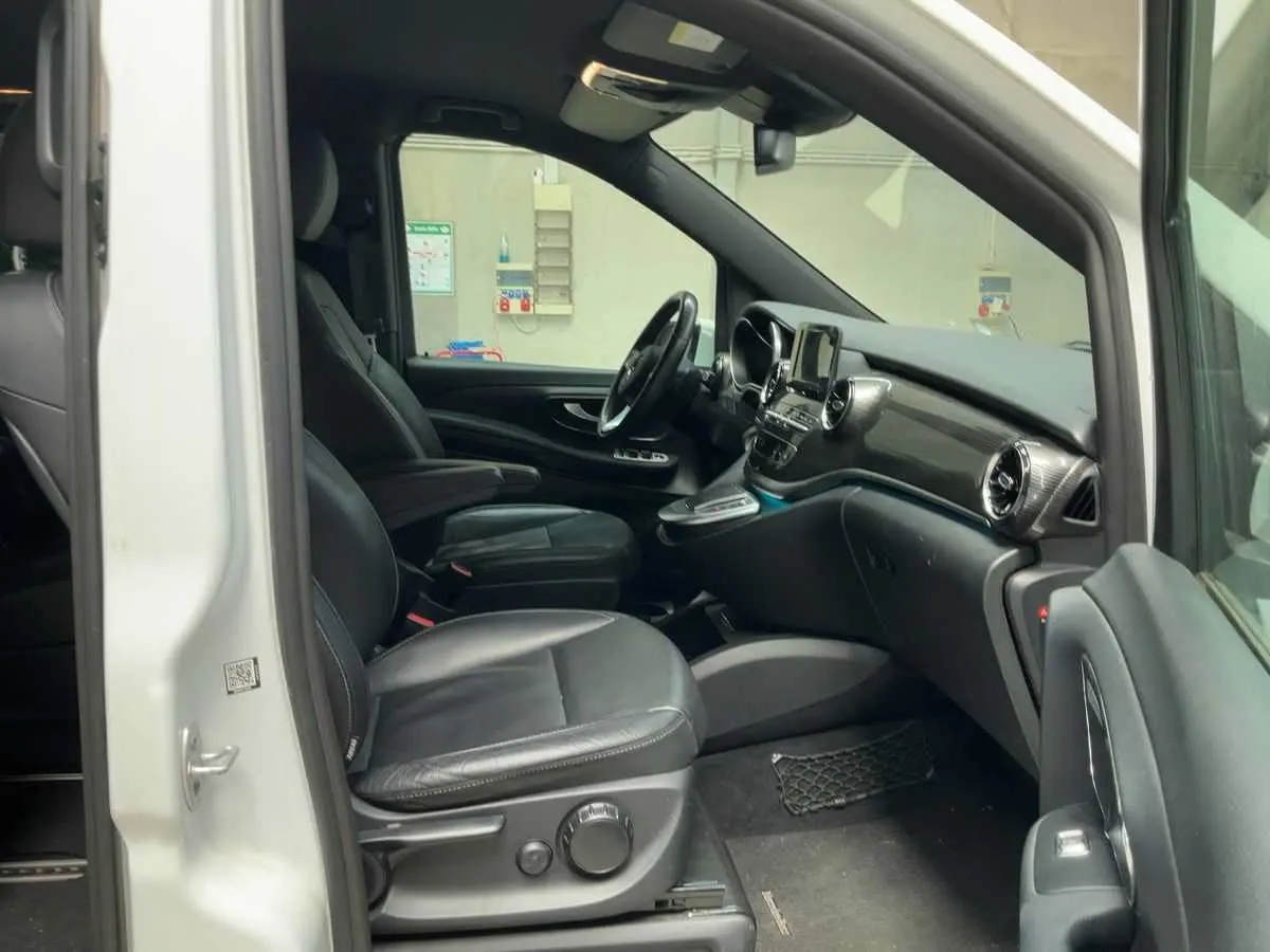 Mercedes-Benz V-Class Avantgarde · foto 6