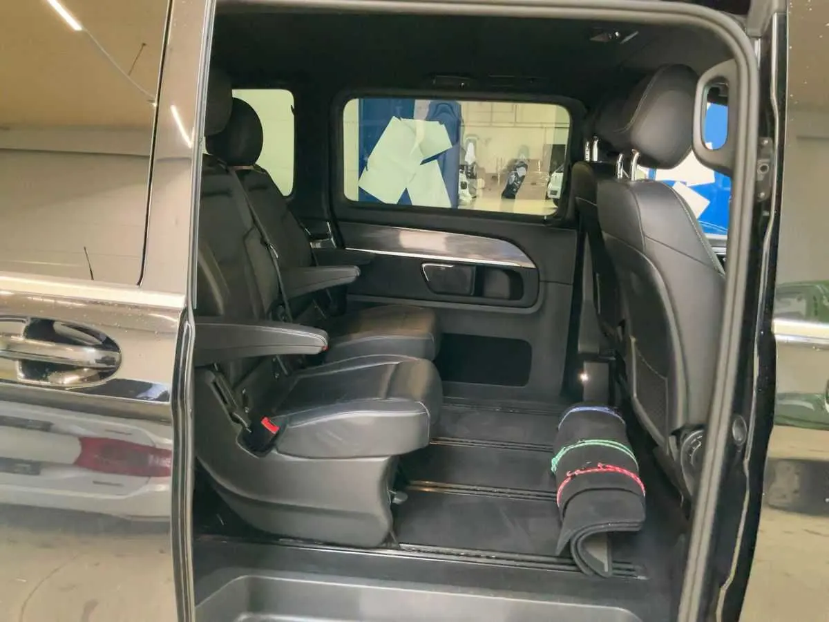 Mercedes-Benz V-Class Avantgarde · foto 7